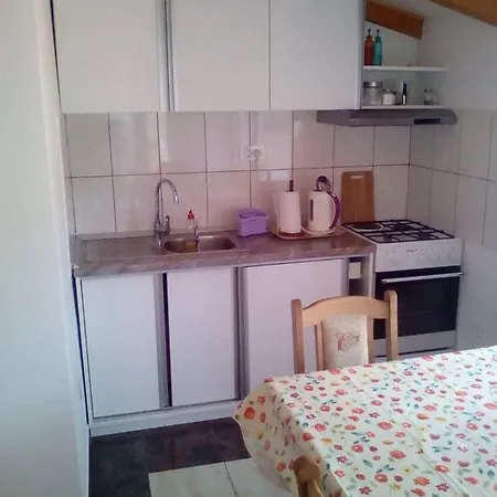 Apartment Studio Mare Kastela